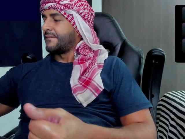 Handsoman11 Handsoman11
