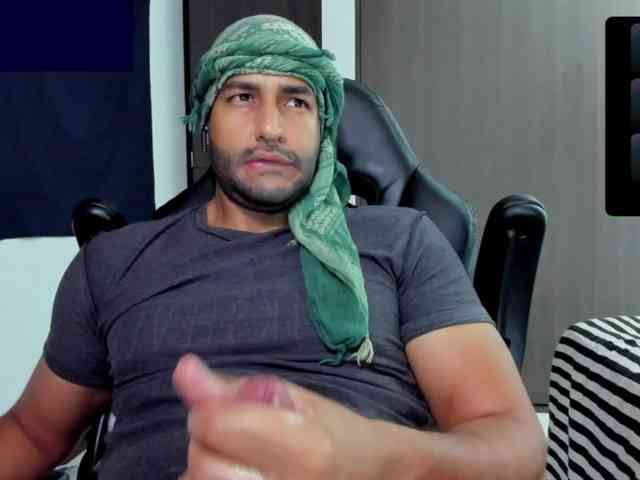 Handsoman11 Sex Cam Show