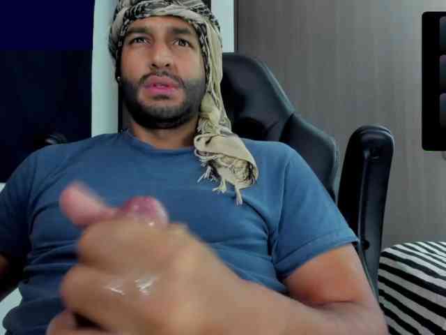 Handsoman11 Sex Cam Show
