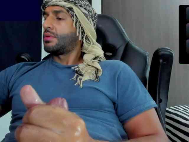 Handsoman11 Sex Cam Show