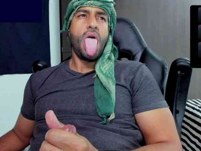 Handsoman11 Sex Cam Show