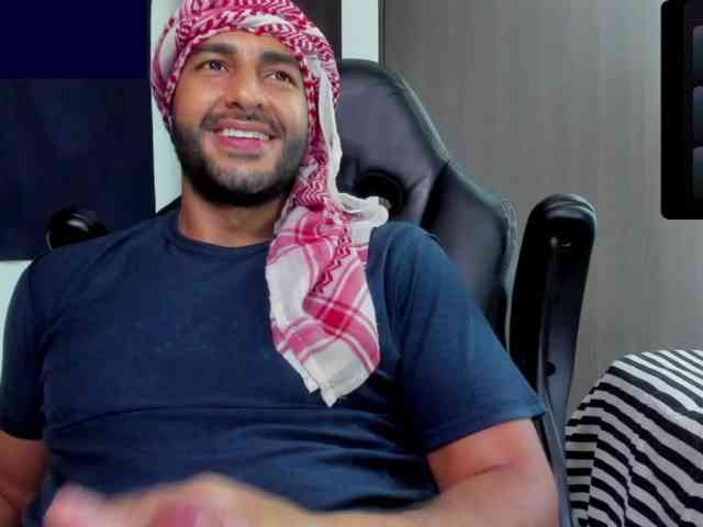 Handsoman11 Handsoman11