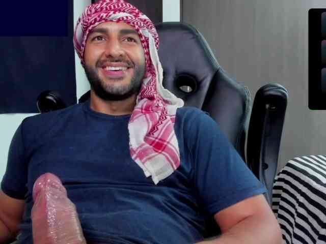 Handsoman11 Sex Cam Show