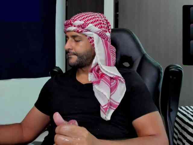 Handsoman11 Handsoman11