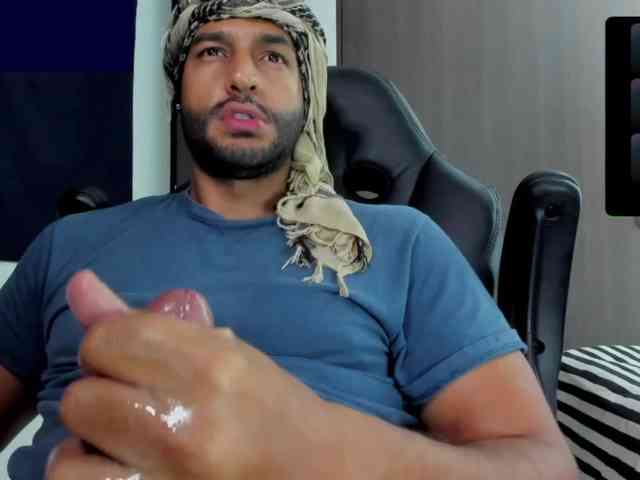 Handsoman11 Sex Cam Show