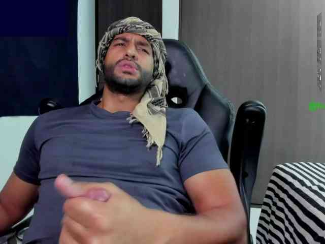 Handsoman11