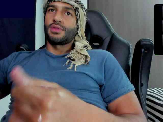 Handsoman11 Sex Cam Show