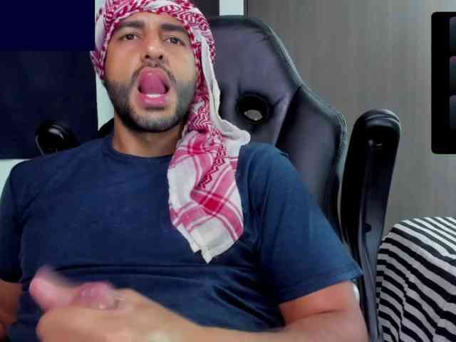 Handsoman11 Sex Cam Show