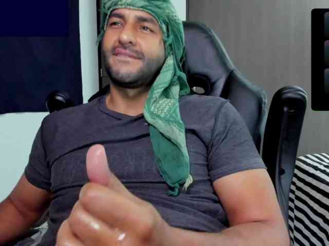 Handsoman11 Sex Cam Show