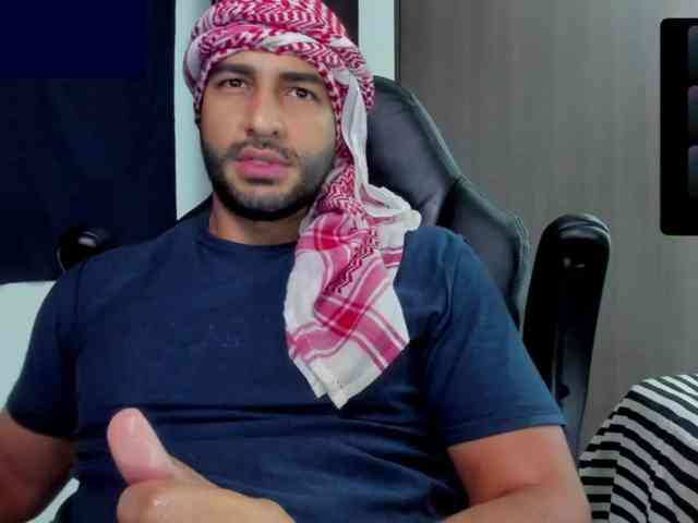 Handsoman11 Sex Cam Show