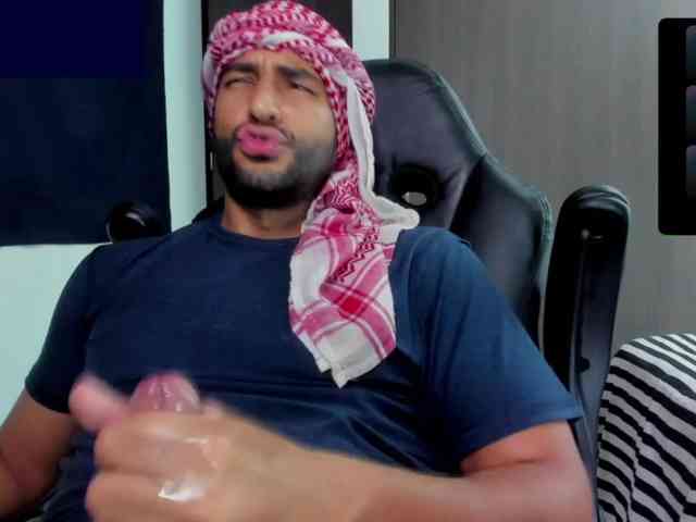 Handsoman11 Sex Cam Show