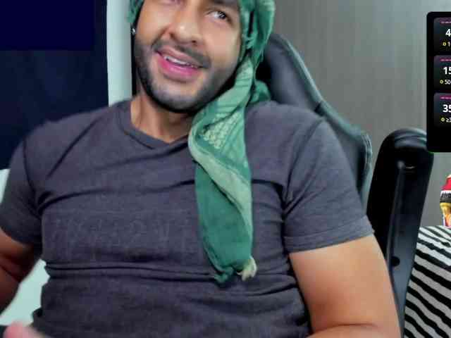 Handsoman11 Live Webcam on BongaCams
