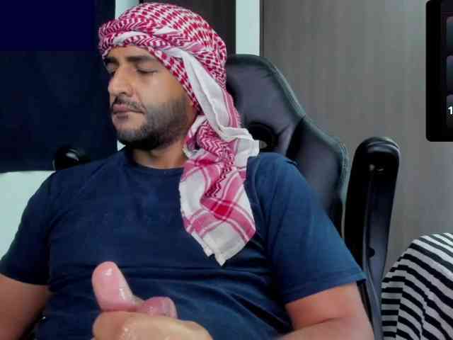 Handsoman11 Handsoman11