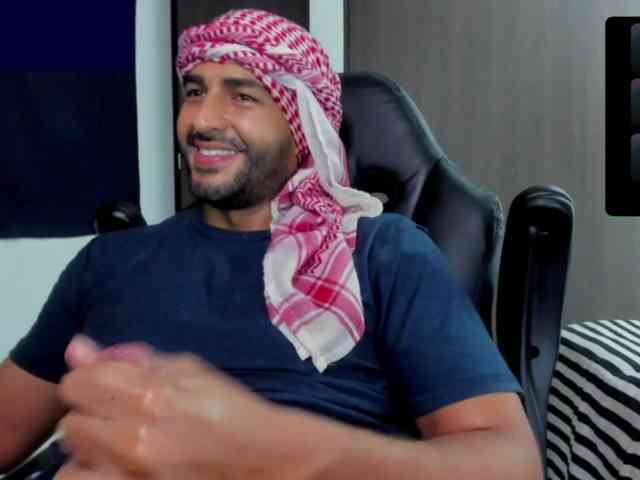 Handsoman11 Sex Cam Show