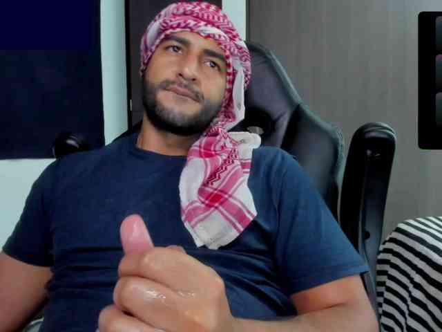 Handsoman11 Sex Cam Show