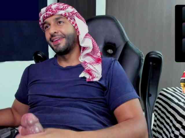 Handsoman11 Live Webcam on BongaCams