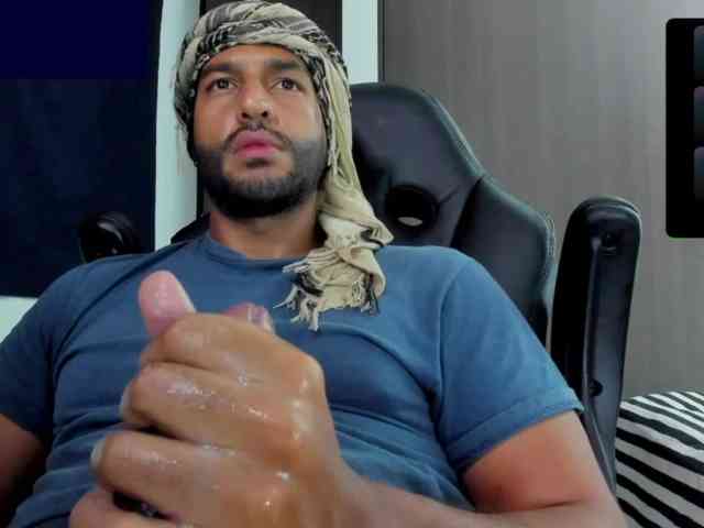 Handsoman11 Sex Cam Show