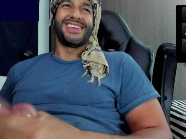 Handsoman11 Sex Cam Show