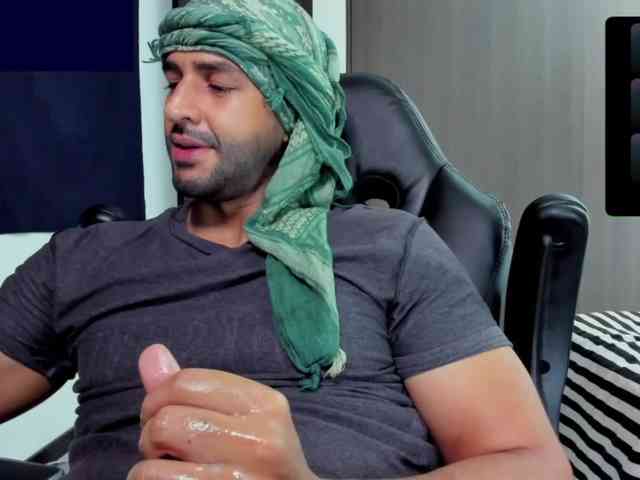 Handsoman11 Handsoman11