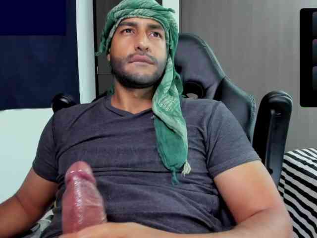 Handsoman11 Sex Cam Show