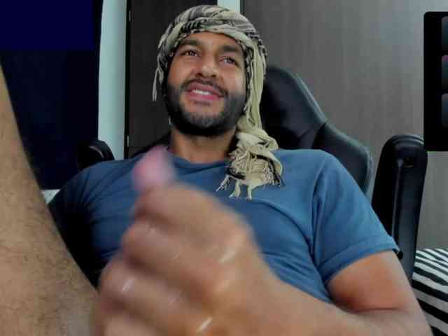 Handsoman11 Sex Cam Show