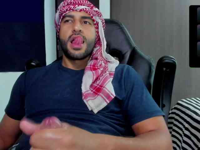 Handsoman11 Sex Cam Show