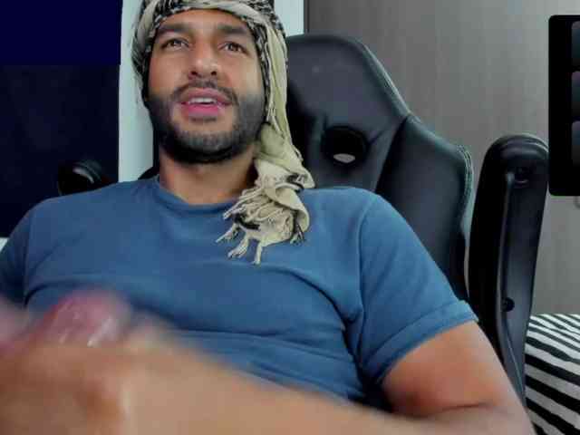Handsoman11 Sex Cam Show