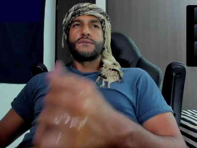Handsoman11 Sex Cam Show