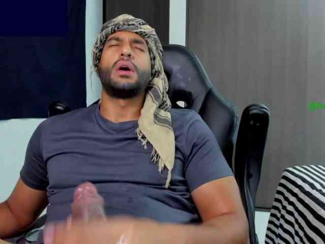 Handsoman11