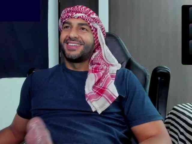 Handsoman11 Sex Cam Show