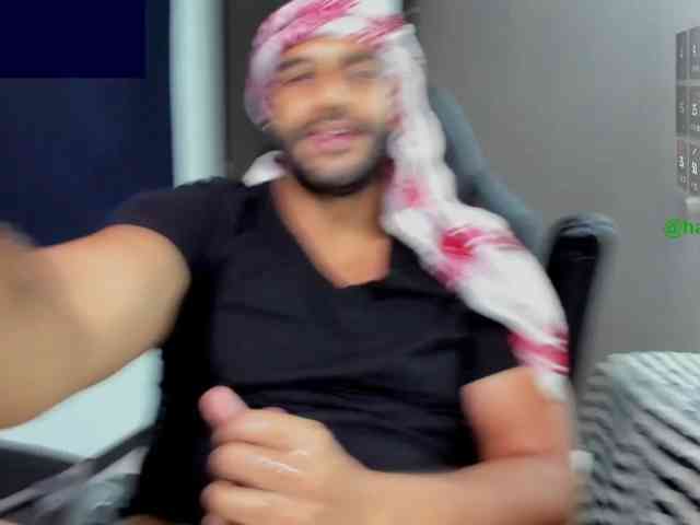 Handsoman11 Handsoman11