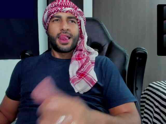 Handsoman11 Sex Cam Show