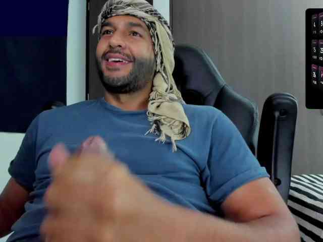 Handsoman11 Sex Cam Show