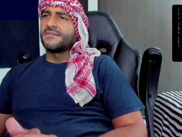 Handsoman11 Sex Cam Show