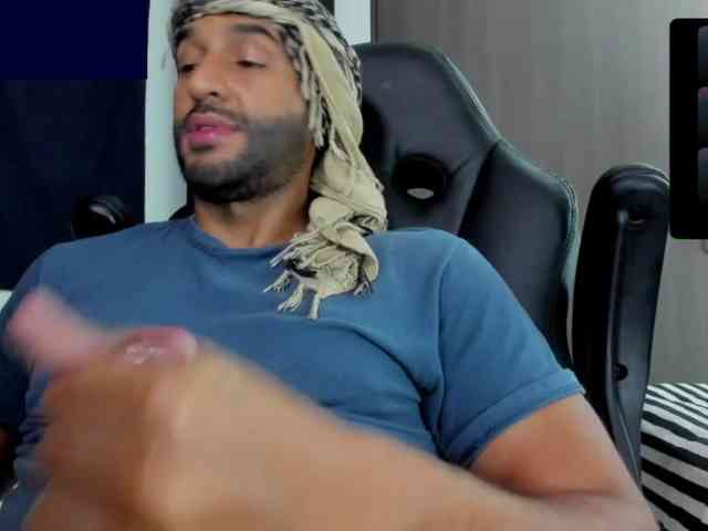Handsoman11 Sex Cam Show