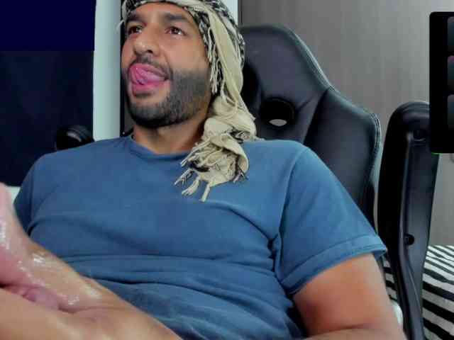 Handsoman11 Sex Cam Show
