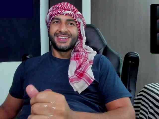 Handsoman11 Sex Cam Show