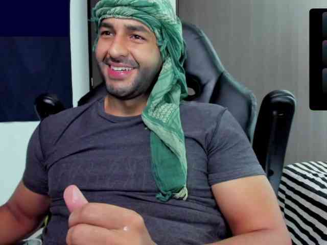 Handsoman11 Sex Cam Show