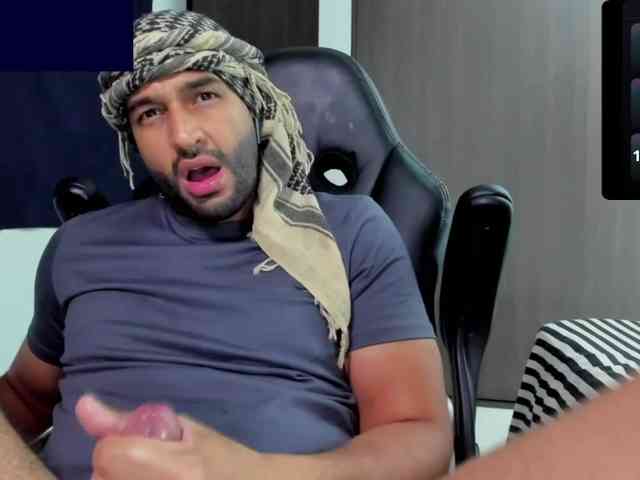 Handsoman11 Handsoman11