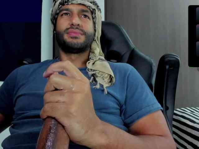 Handsoman11 Sex Cam Show