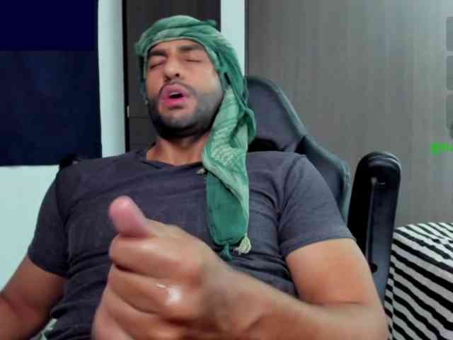 Handsoman11