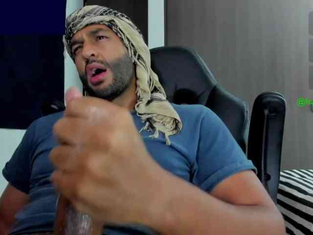 Handsoman11
