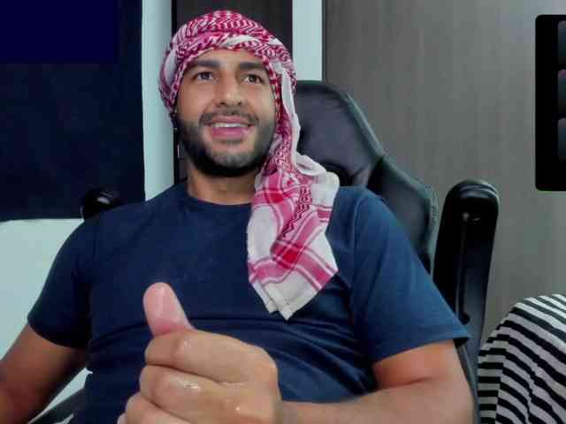 Handsoman11 Sex Cam Show