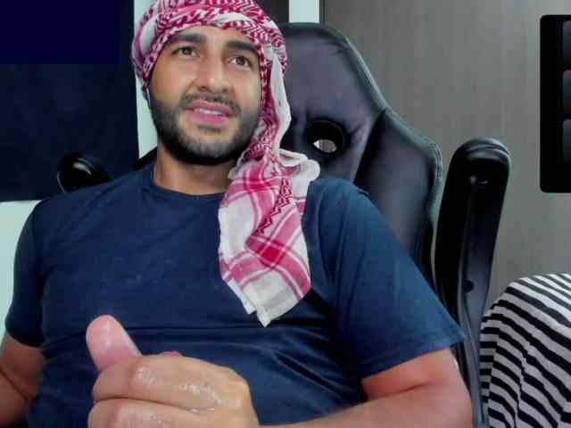 Handsoman11 Handsoman11