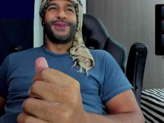 Handsoman11 Sex Cam Show