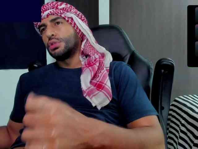Handsoman11 Sex Cam Show