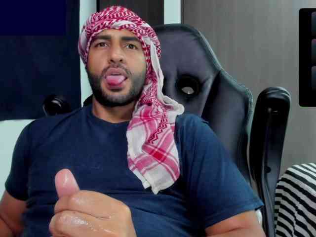 Handsoman11 Sex Cam Show