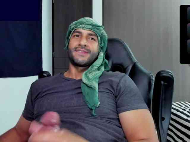 Handsoman11 Sex Cam Show