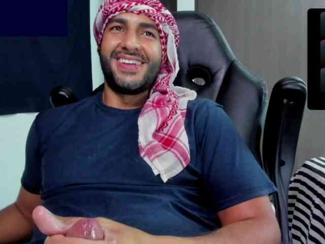 Handsoman11 Sex Cam Show
