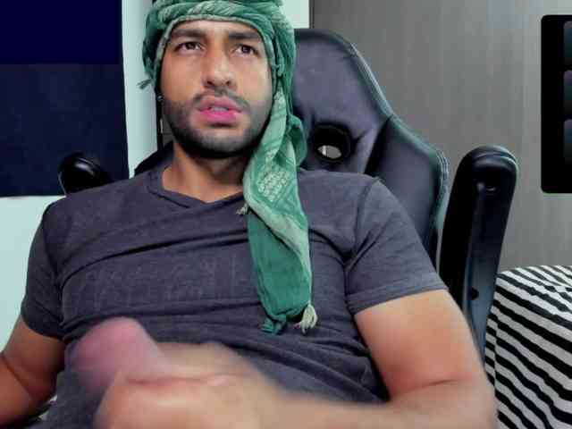 Handsoman11 Sex Cam Show
